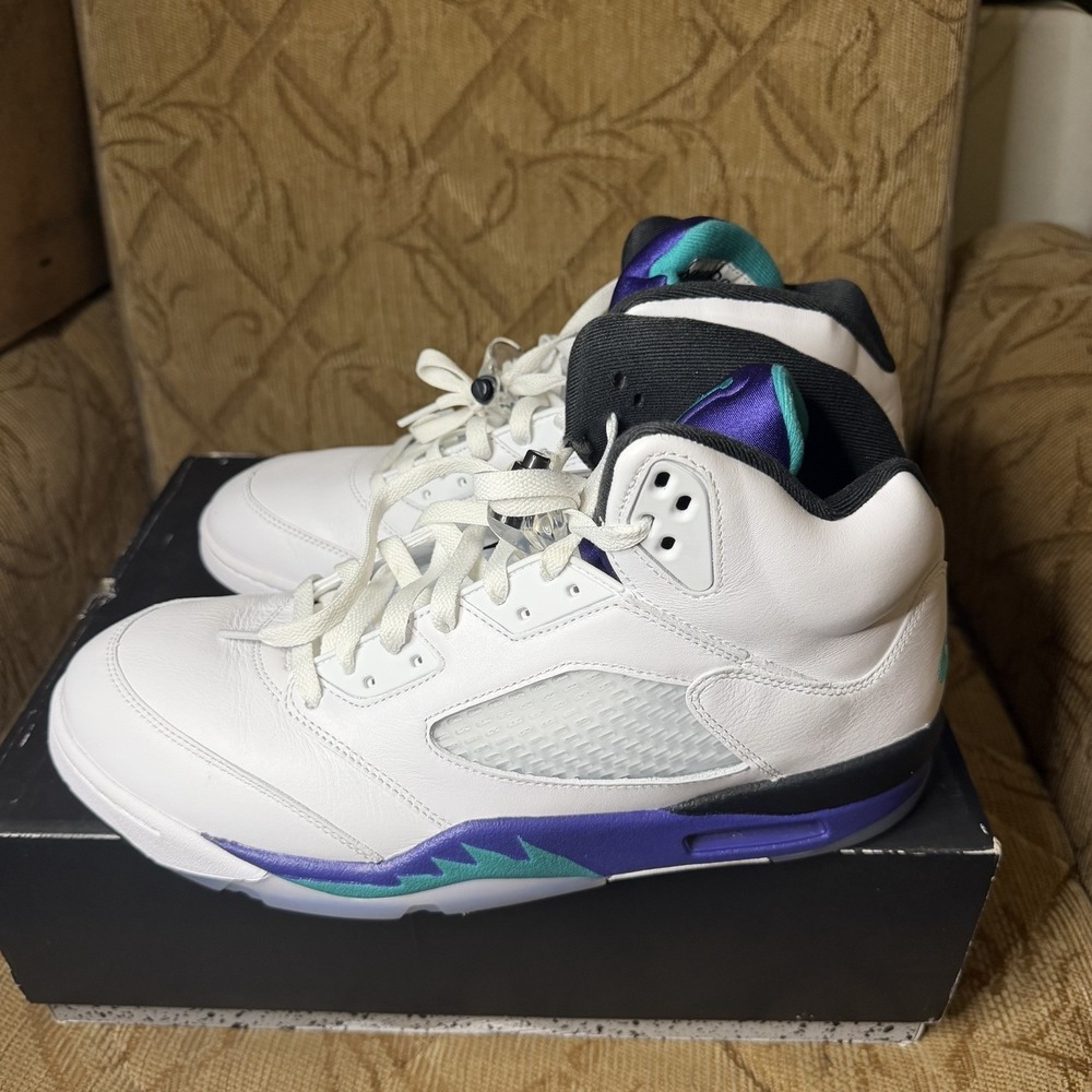 Air Jordan 5 Retro Grape 2025 HQ7978-100 Sneakers Size 13 W/ Box